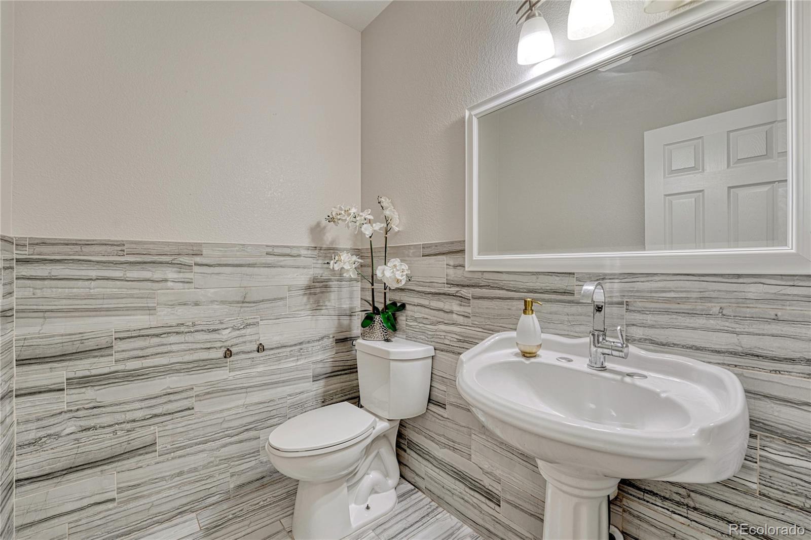 MLS Image #13 for 5050 s riviera court,aurora, Colorado