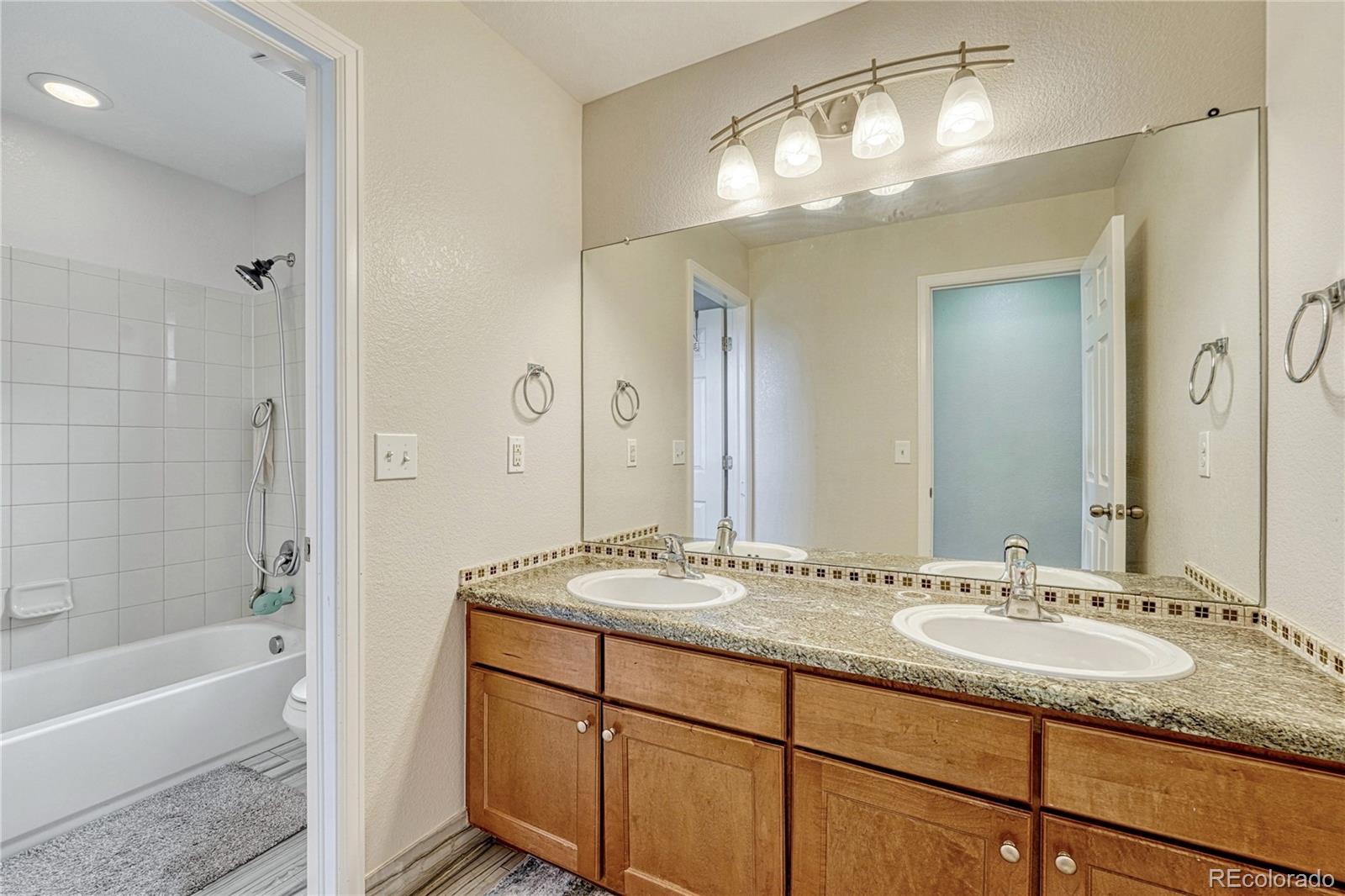 MLS Image #21 for 5050 s riviera court,aurora, Colorado