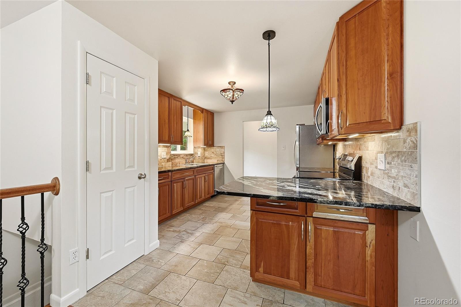 MLS Image #6 for 6761 s cherokee street,littleton, Colorado