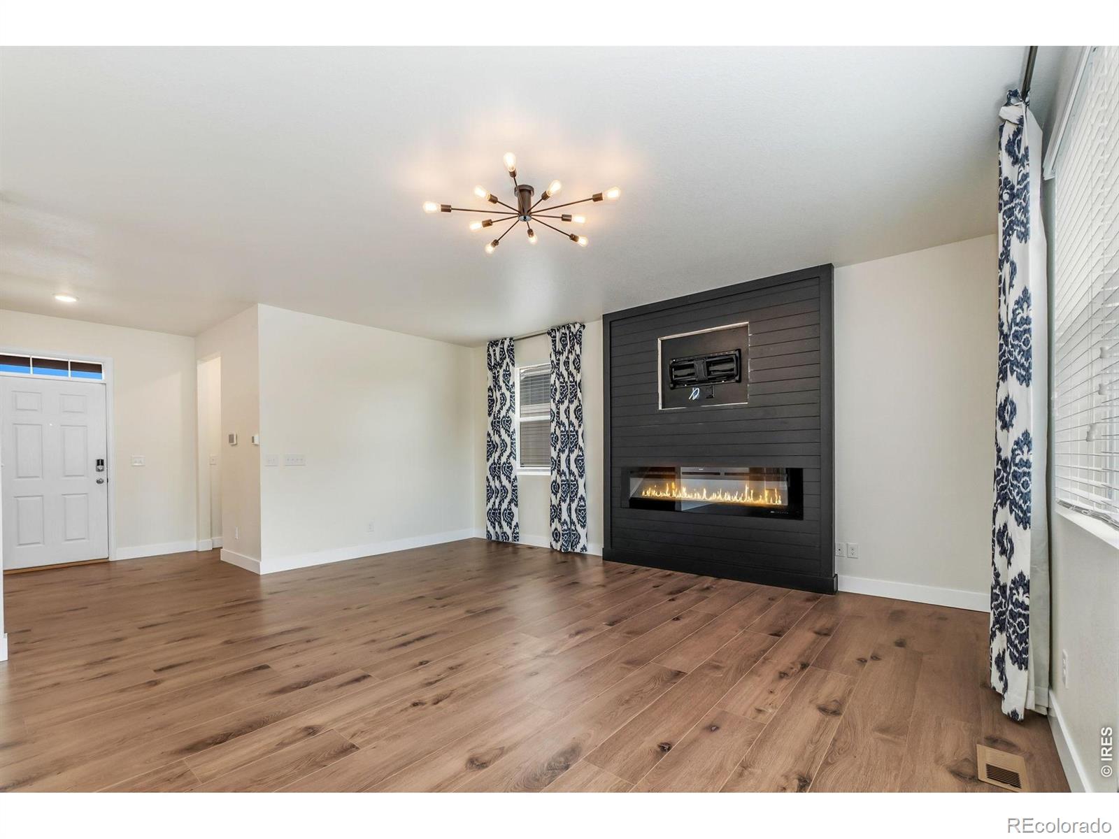 MLS Image #11 for 15574  quince circle,thornton, Colorado