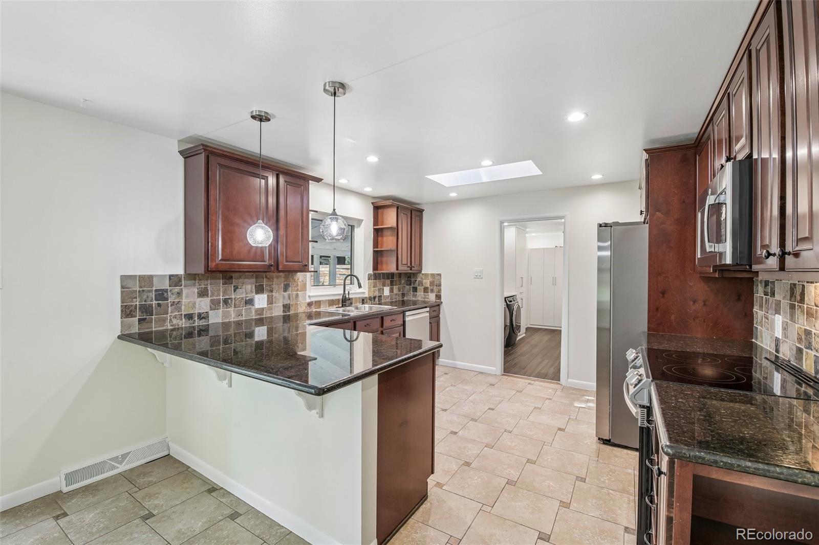 MLS Image #14 for 395 s olive way,denver, Colorado