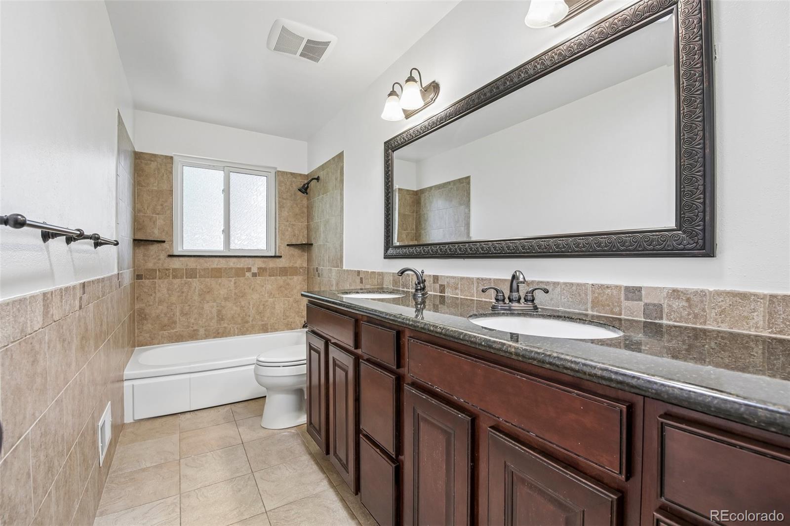 MLS Image #18 for 395 s olive way,denver, Colorado