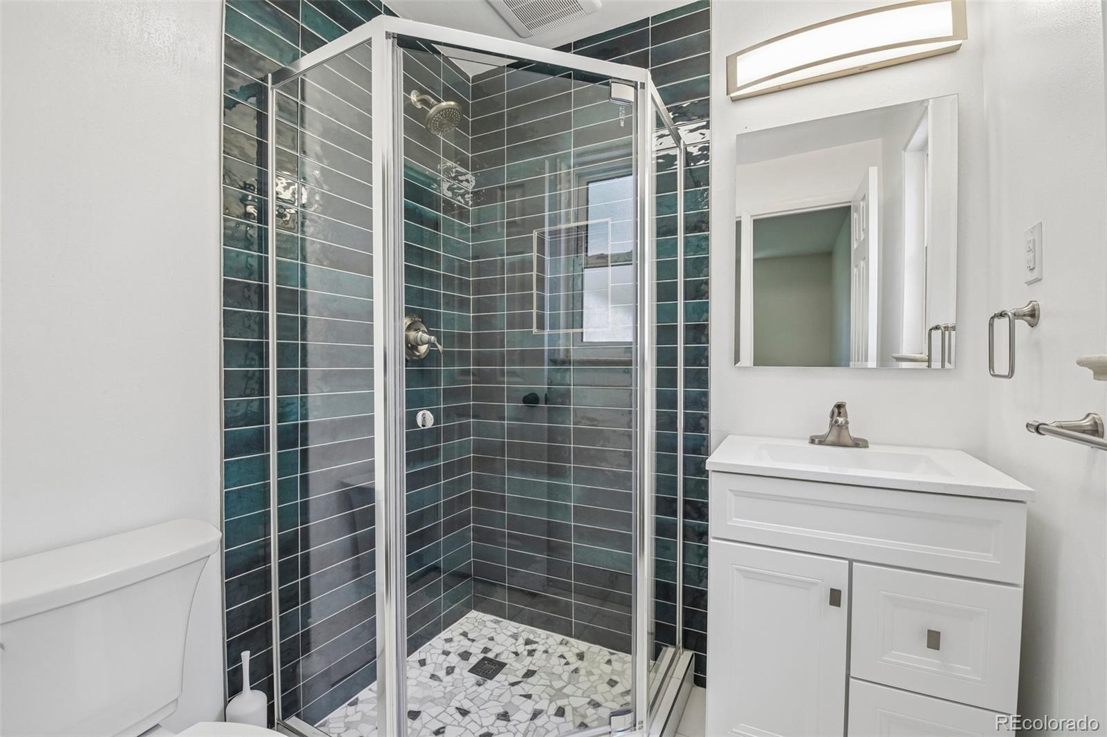 MLS Image #24 for 395 s olive way,denver, Colorado