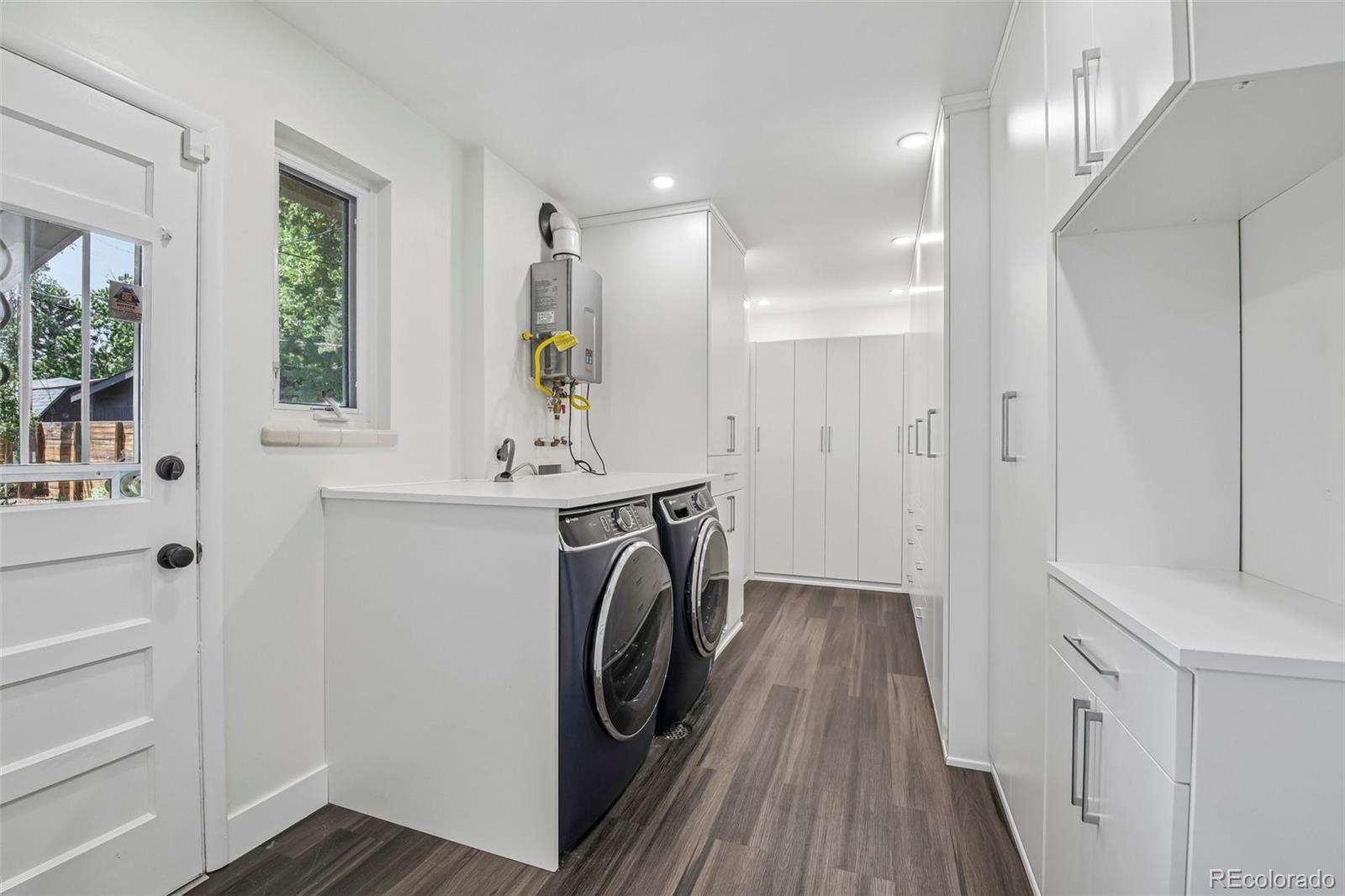 MLS Image #29 for 395 s olive way,denver, Colorado