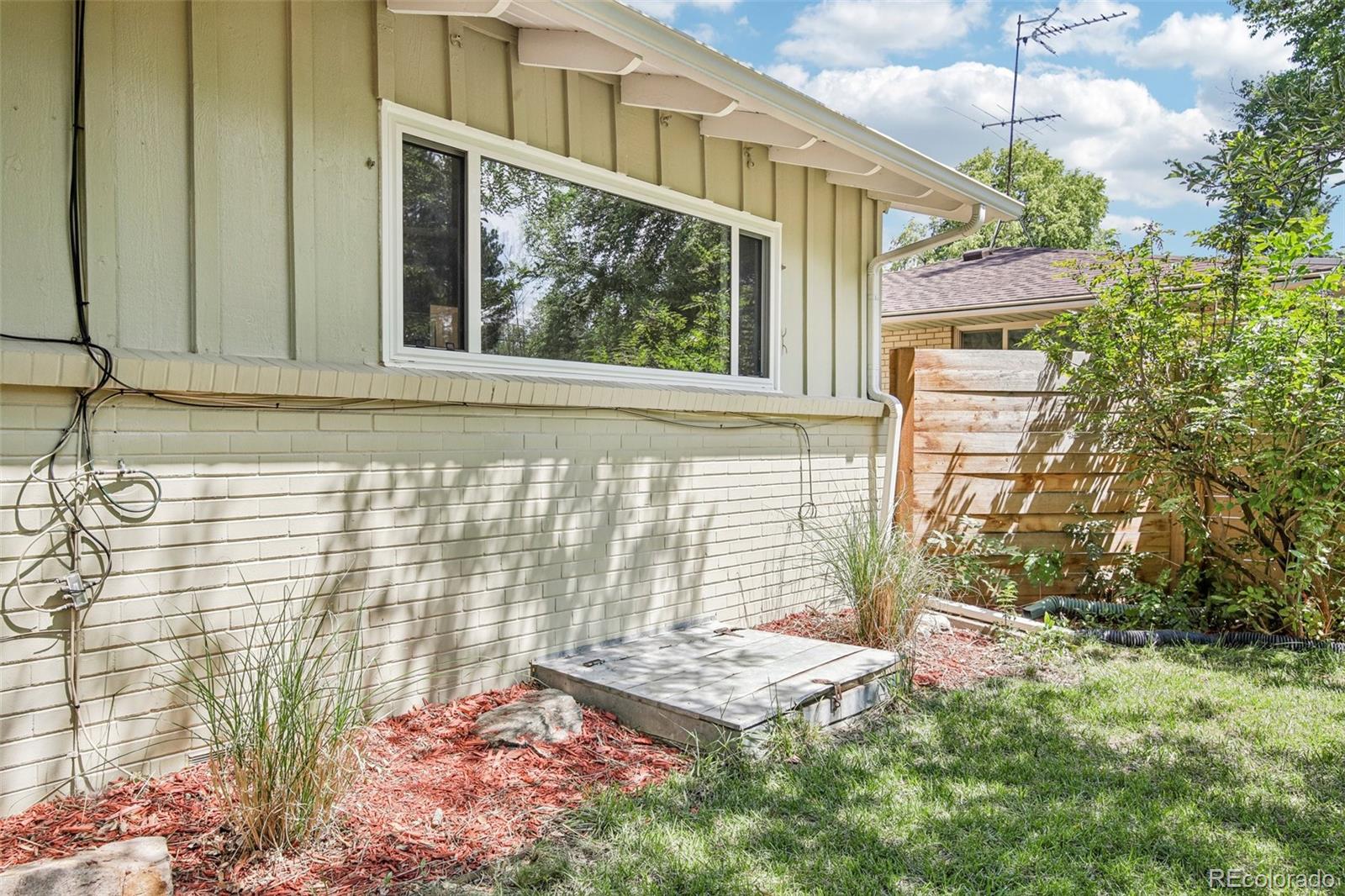 MLS Image #34 for 395 s olive way,denver, Colorado