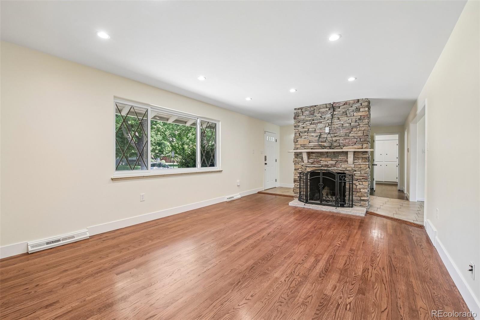 MLS Image #8 for 395 s olive way,denver, Colorado