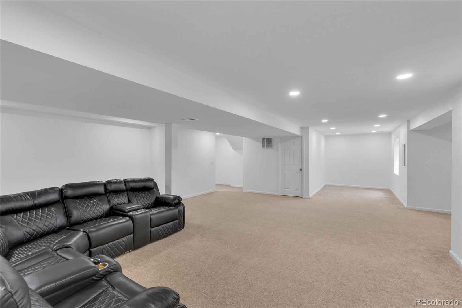 MLS Image #38 for 15443 e powers drive,centennial, Colorado