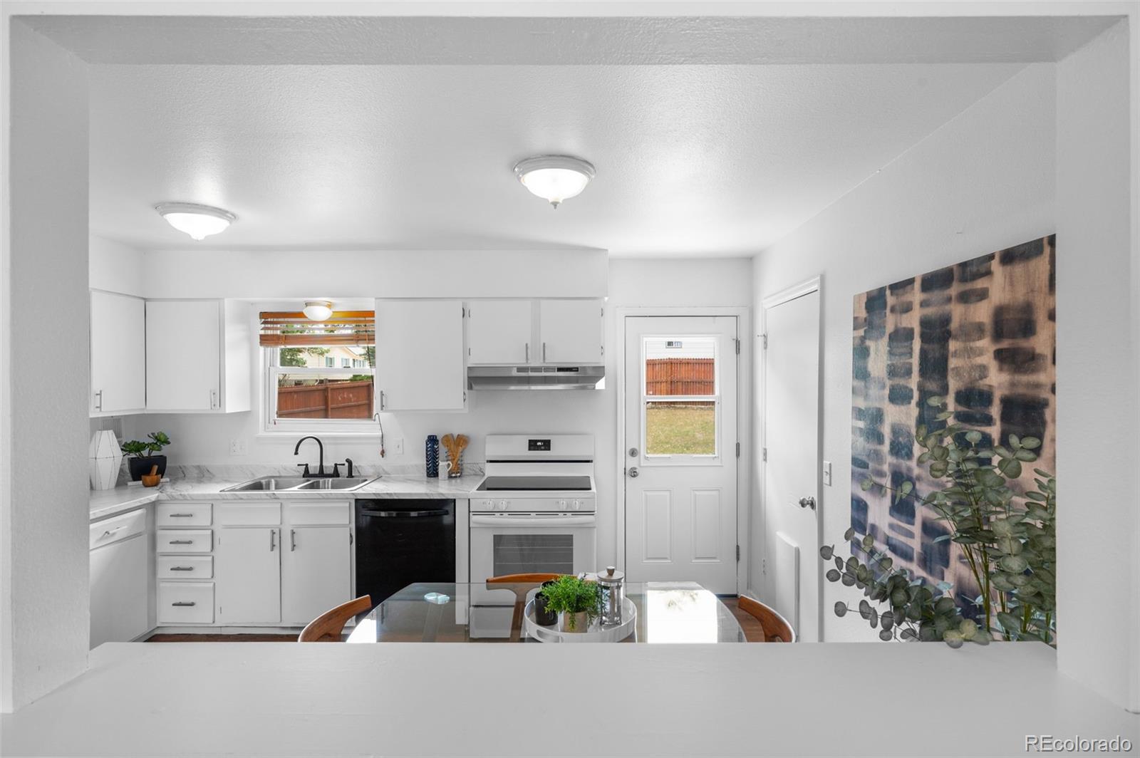 MLS Image #9 for 15384 e idaho place,aurora, Colorado