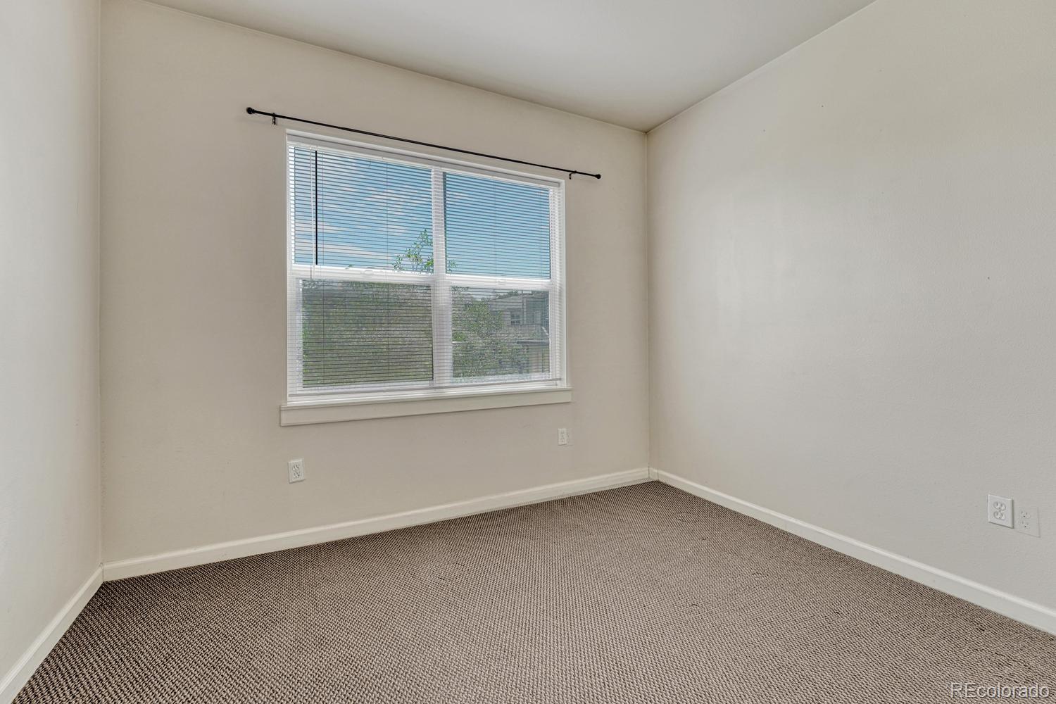 MLS Image #10 for 2818  syracuse street 218,denver, Colorado