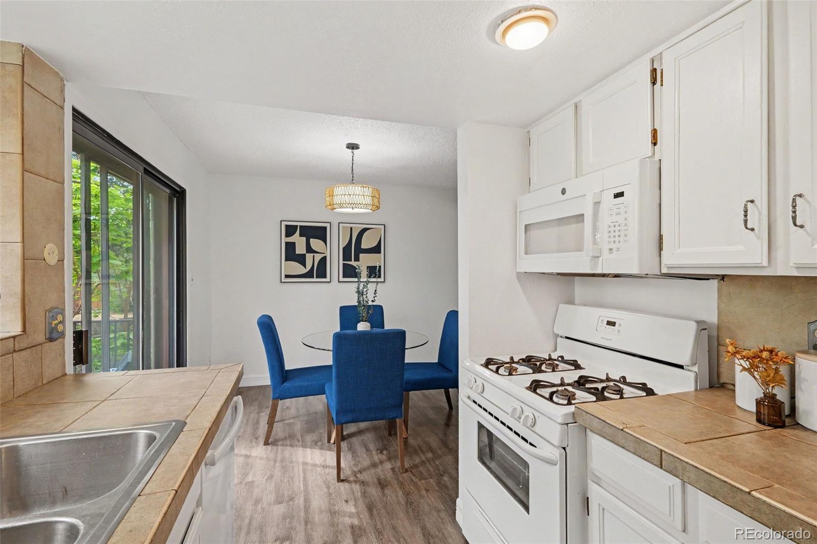MLS Image #10 for 5736 s pierson street,littleton, Colorado