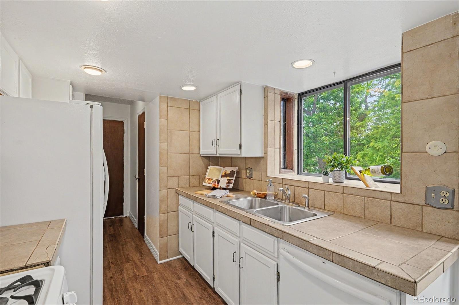 MLS Image #8 for 5736 s pierson street,littleton, Colorado