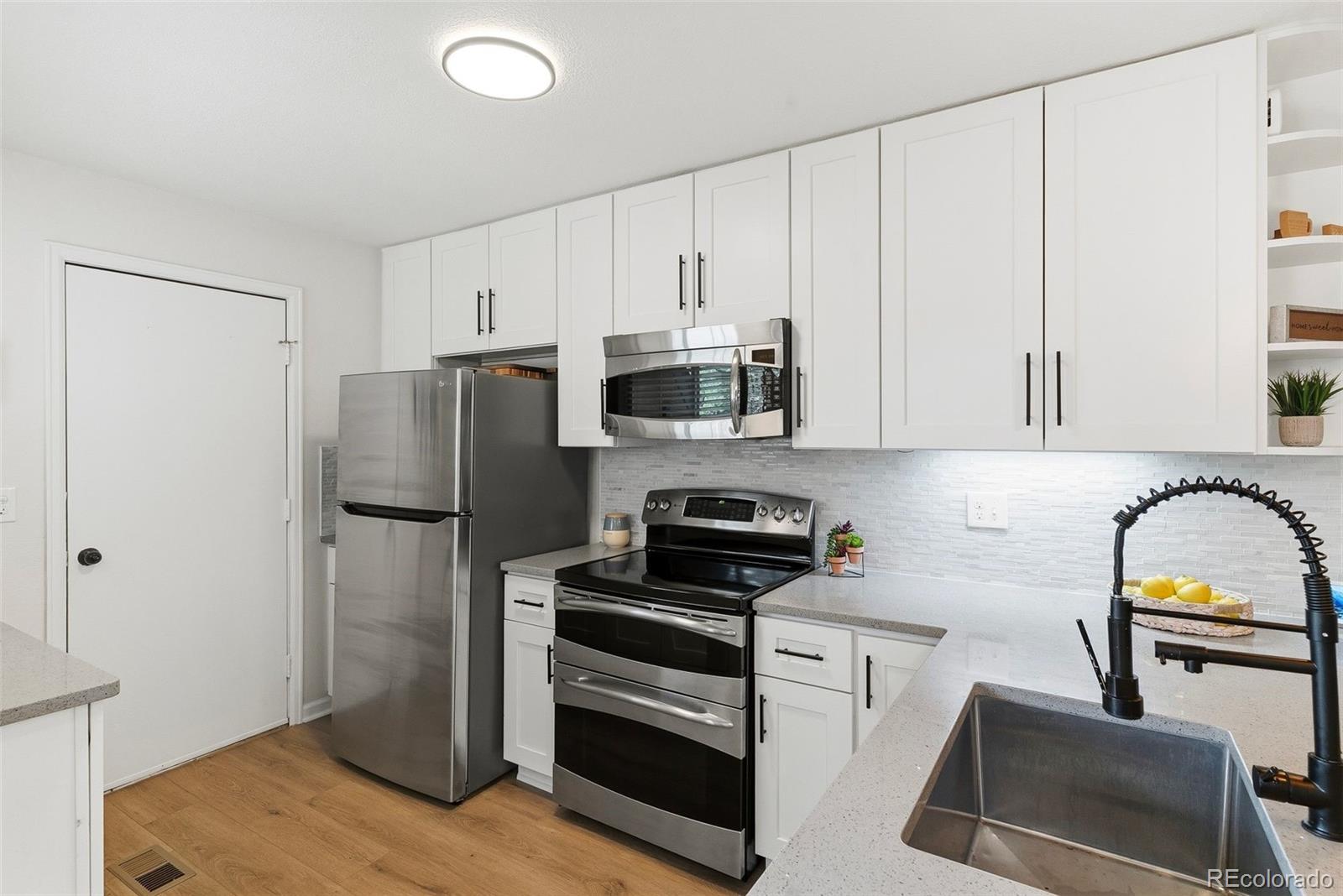 MLS Image #5 for 10369 w fair avenue d,littleton, Colorado