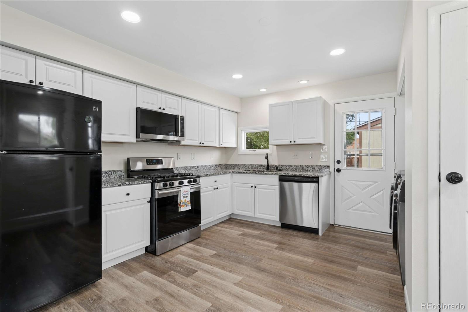 MLS Image #10 for 1510 s yates street,denver, Colorado