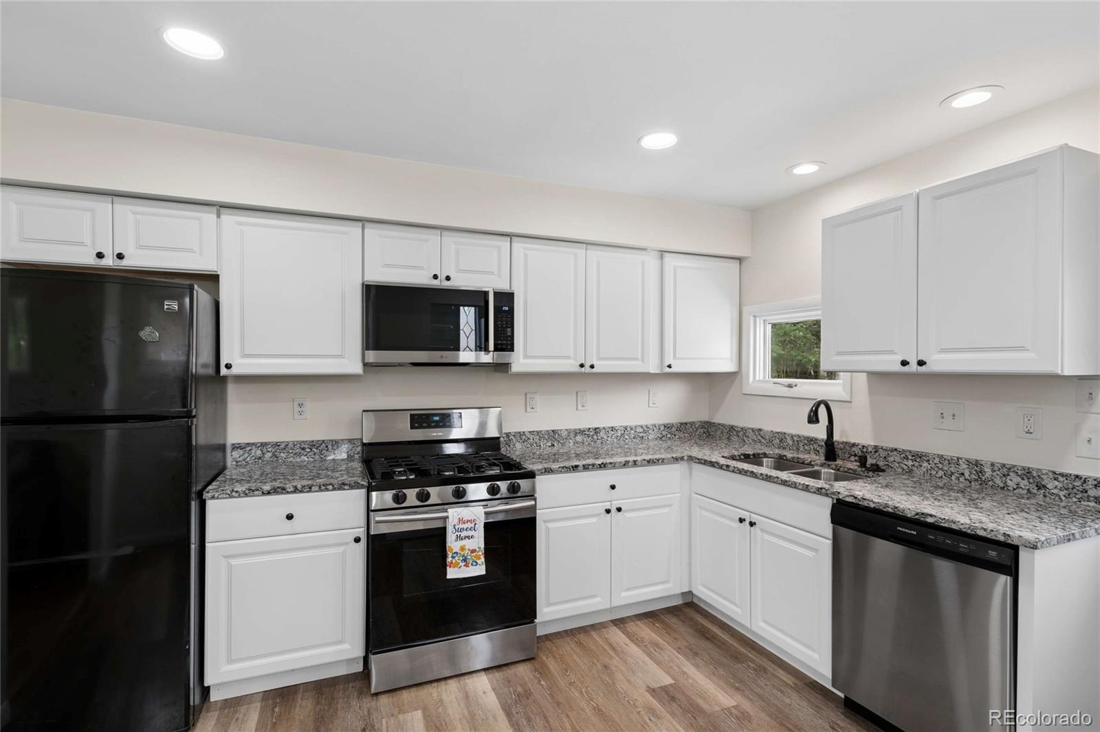 MLS Image #14 for 1510 s yates street,denver, Colorado
