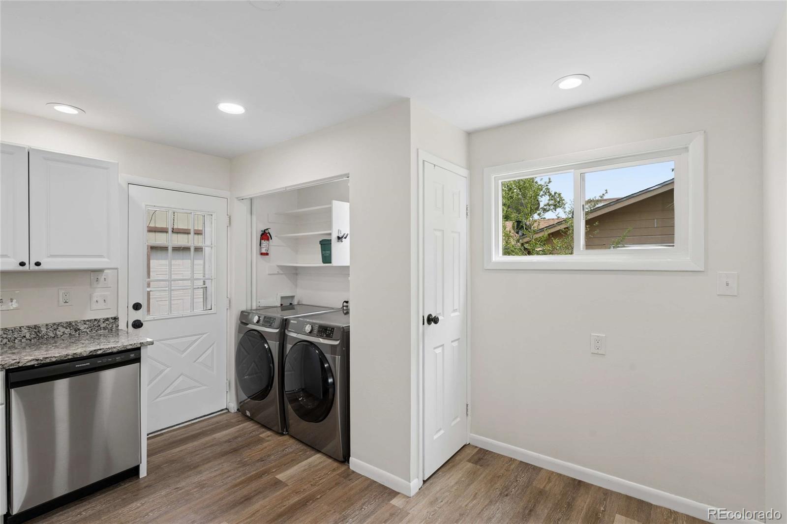MLS Image #15 for 1510 s yates street,denver, Colorado