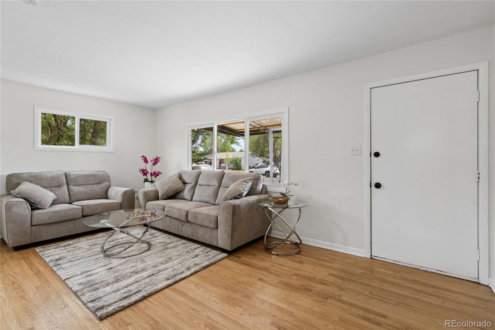 MLS Image #5 for 1510 s yates street,denver, Colorado