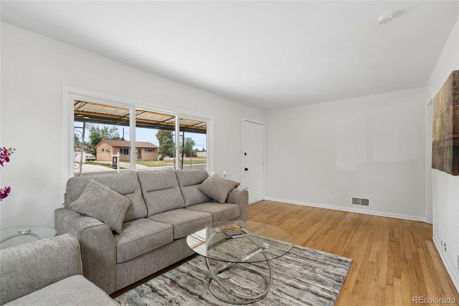 MLS Image #6 for 1510 s yates street,denver, Colorado