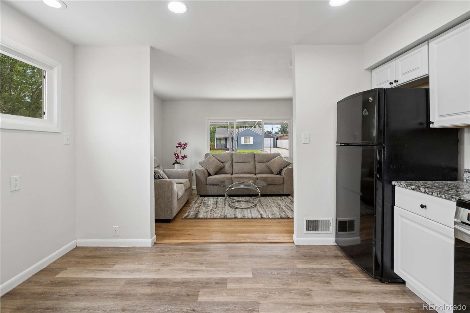 MLS Image #8 for 1510 s yates street,denver, Colorado