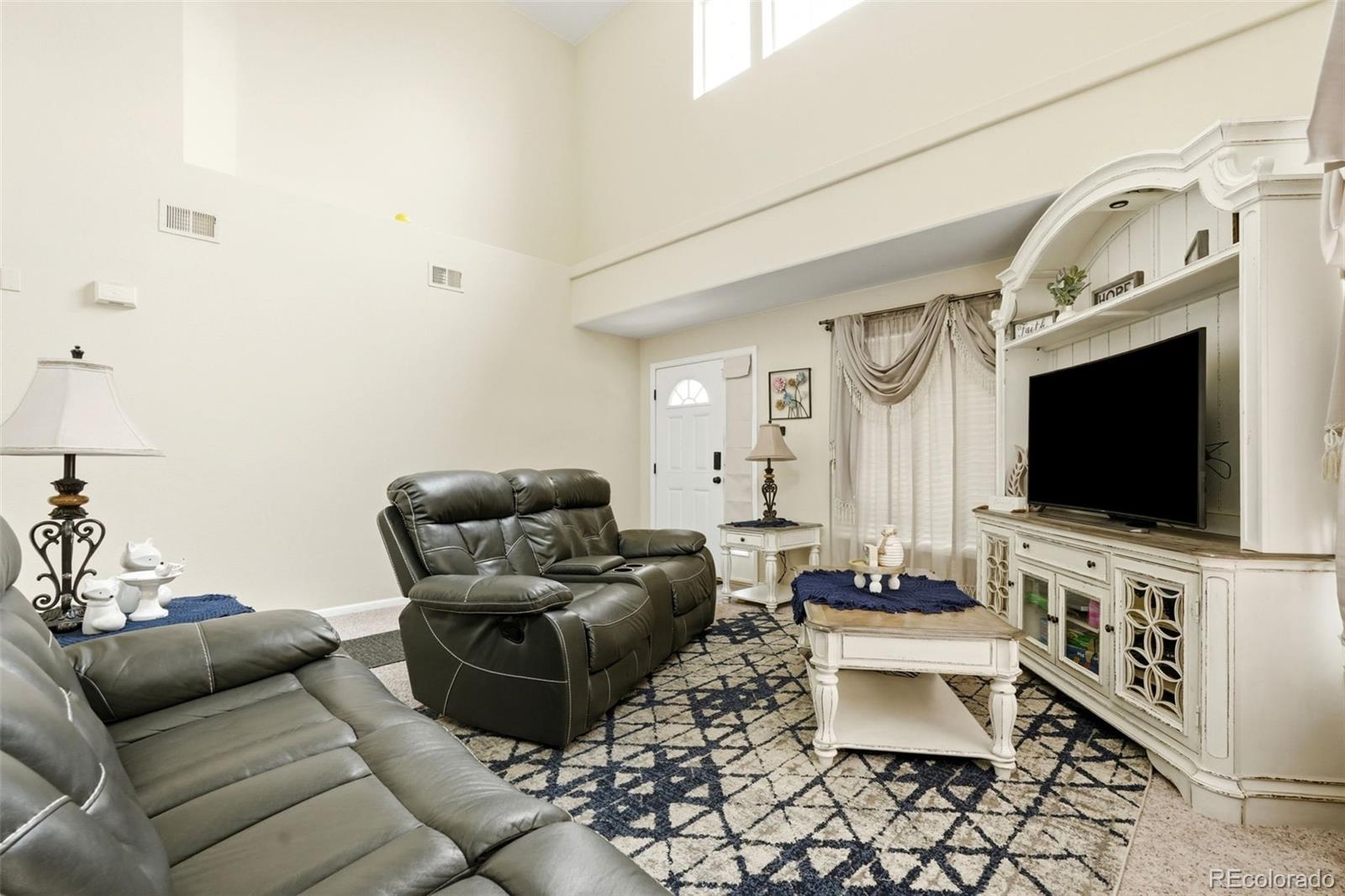 MLS Image #2 for 21611 e 54th place,denver, Colorado