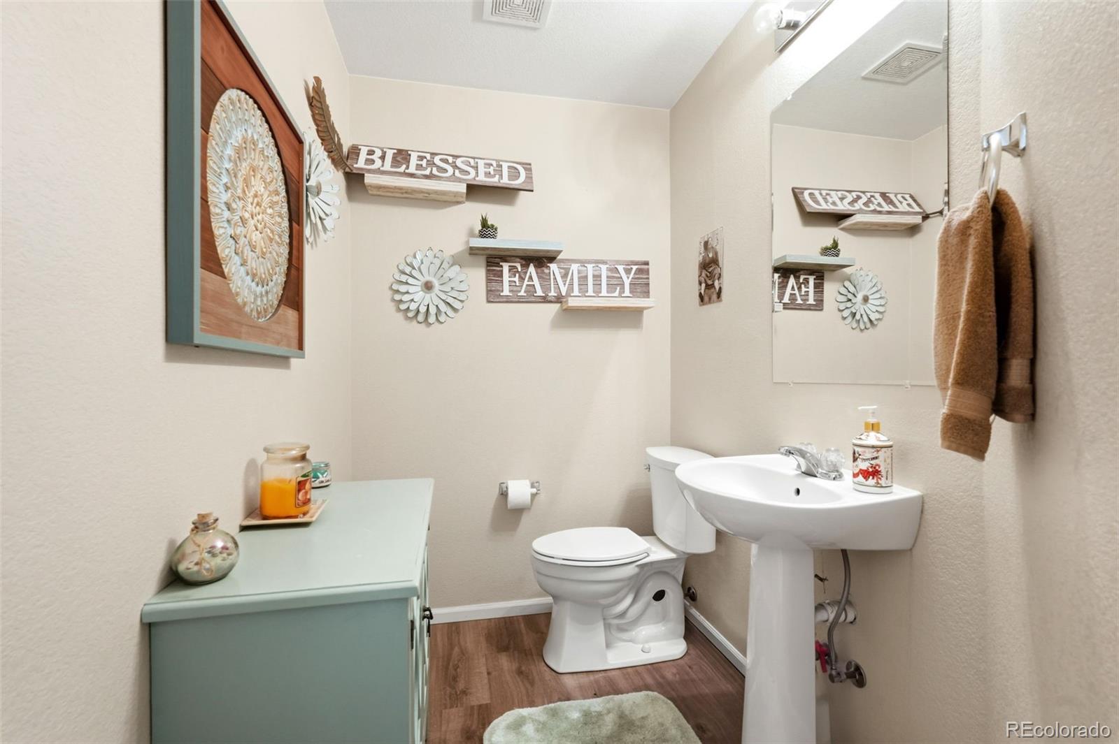 MLS Image #8 for 21611 e 54th place,denver, Colorado