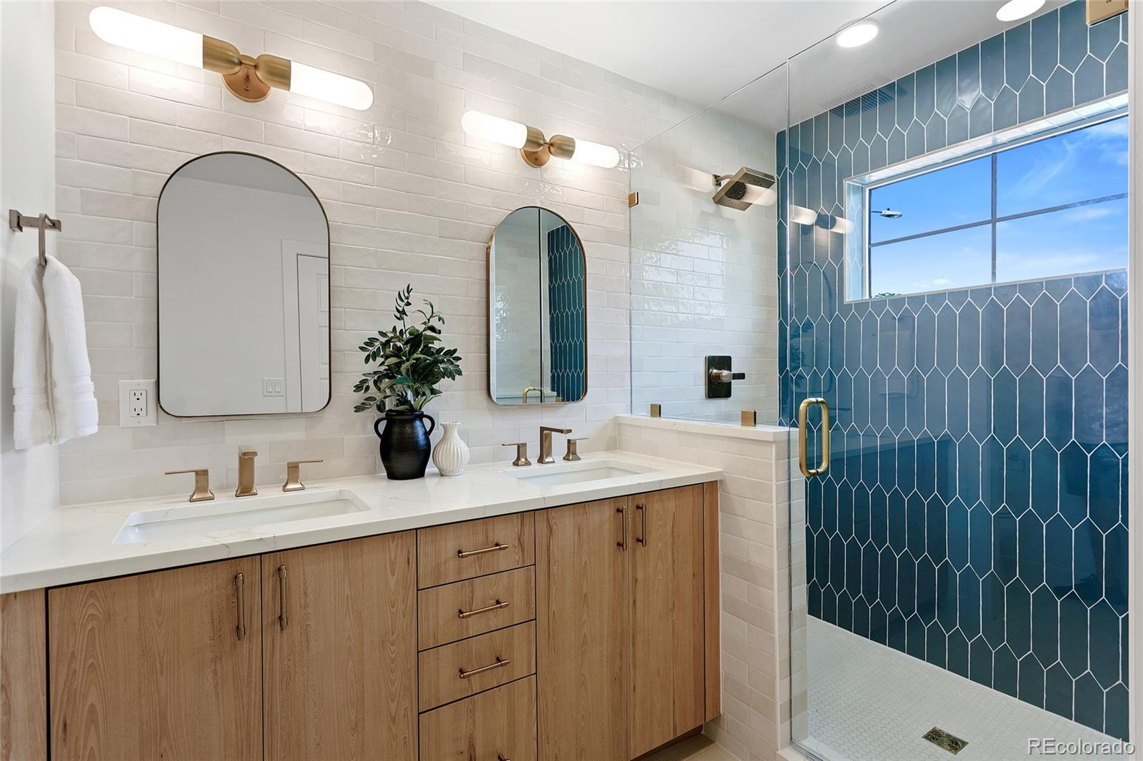 MLS Image #18 for 2156 s grant street,denver, Colorado
