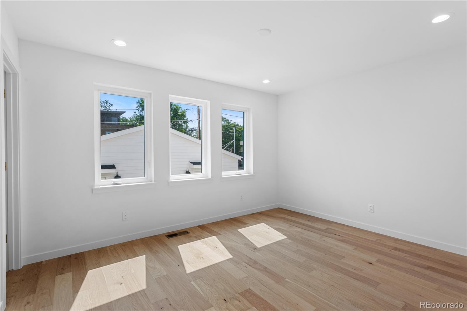 MLS Image #19 for 2156 s grant street,denver, Colorado