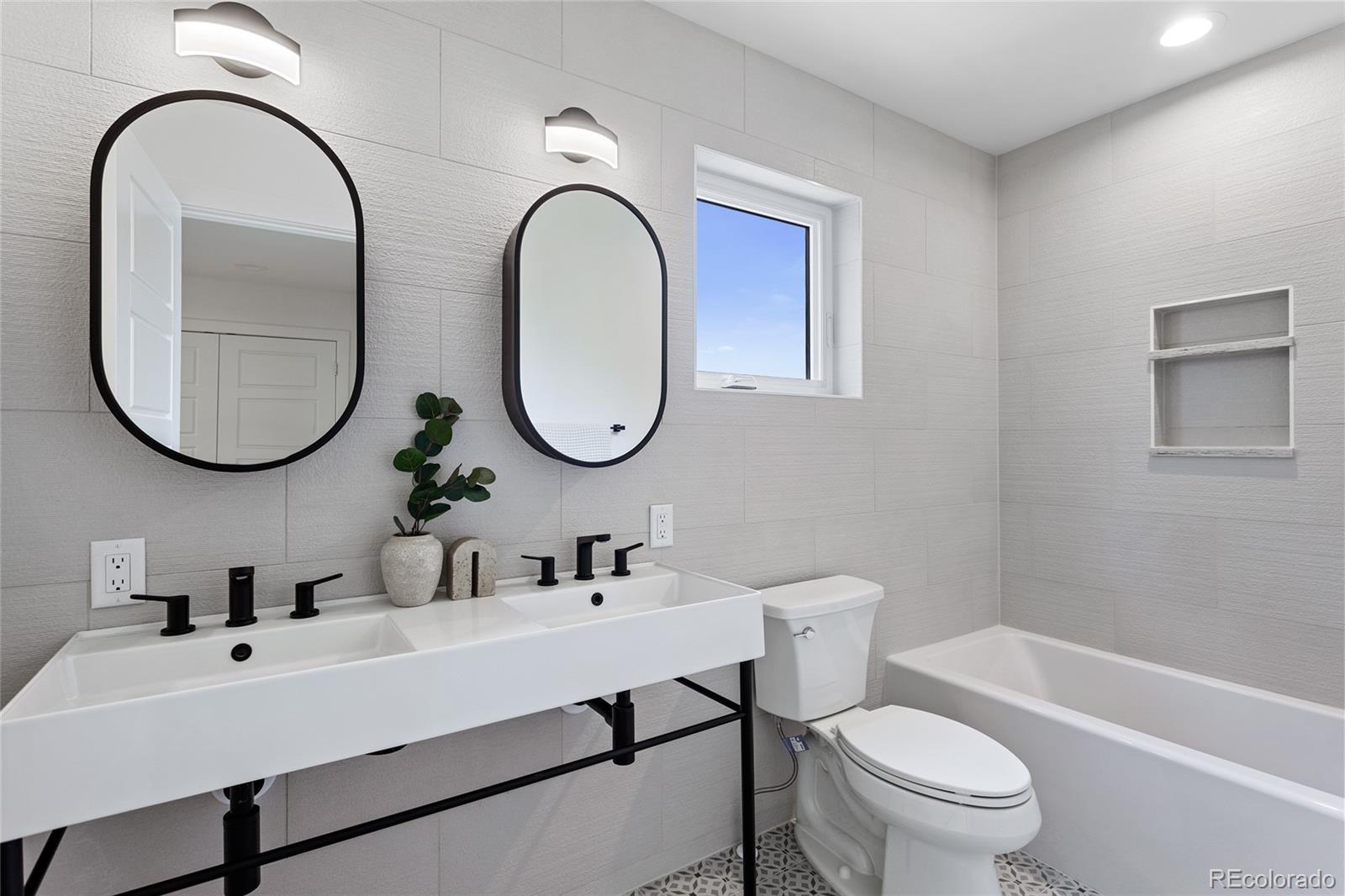 MLS Image #20 for 2156 s grant street,denver, Colorado