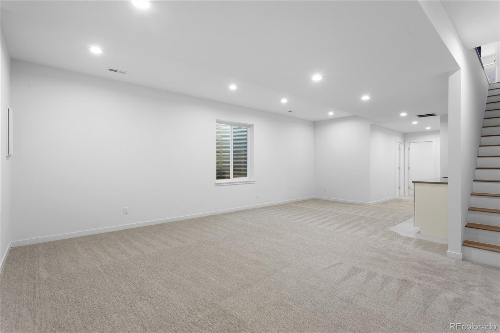 MLS Image #29 for 2156 s grant street,denver, Colorado