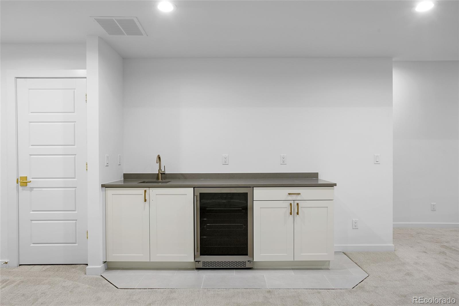 MLS Image #31 for 2156 s grant street,denver, Colorado