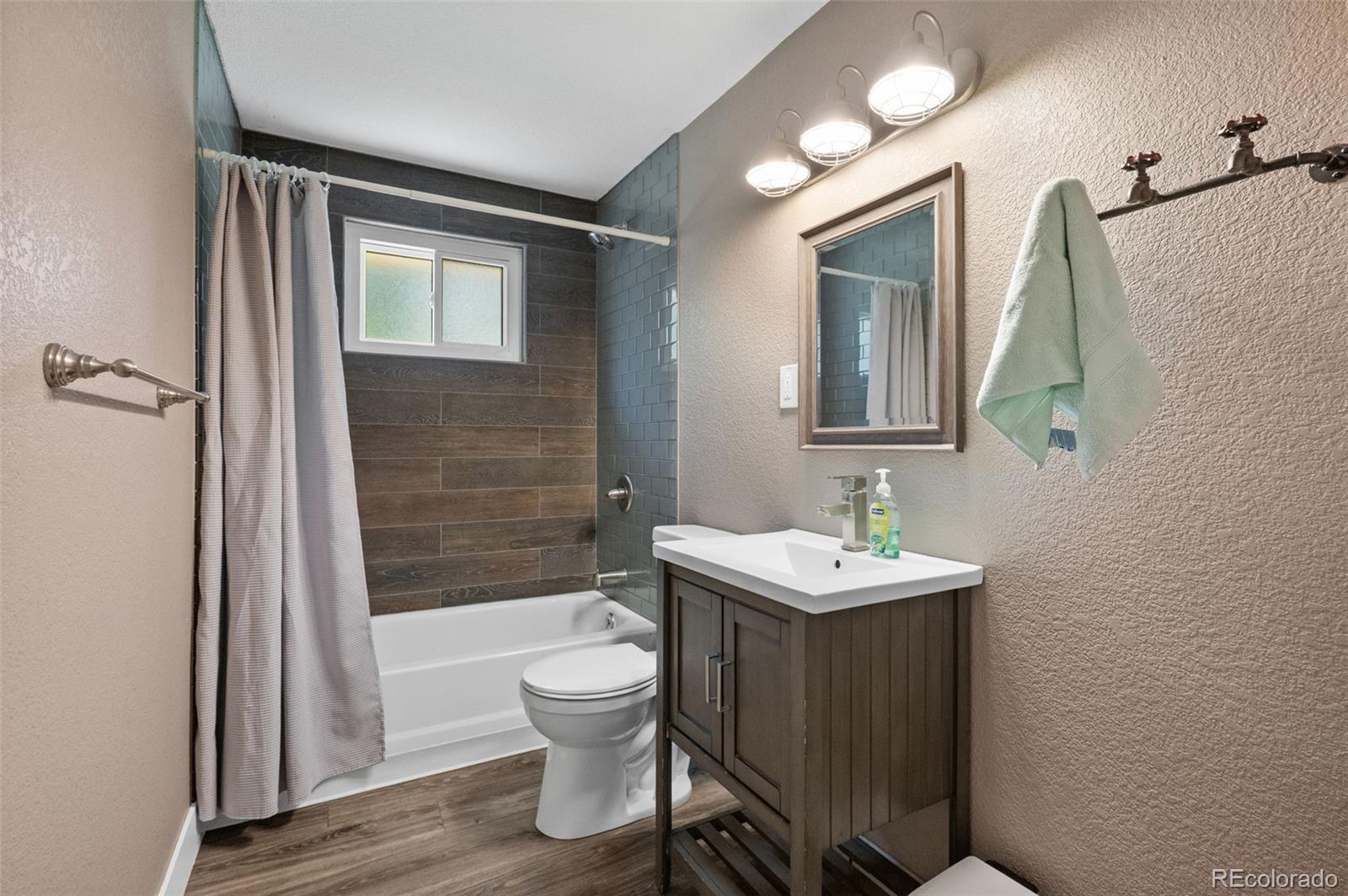 MLS Image #14 for 1435 s zephyr street,denver, Colorado