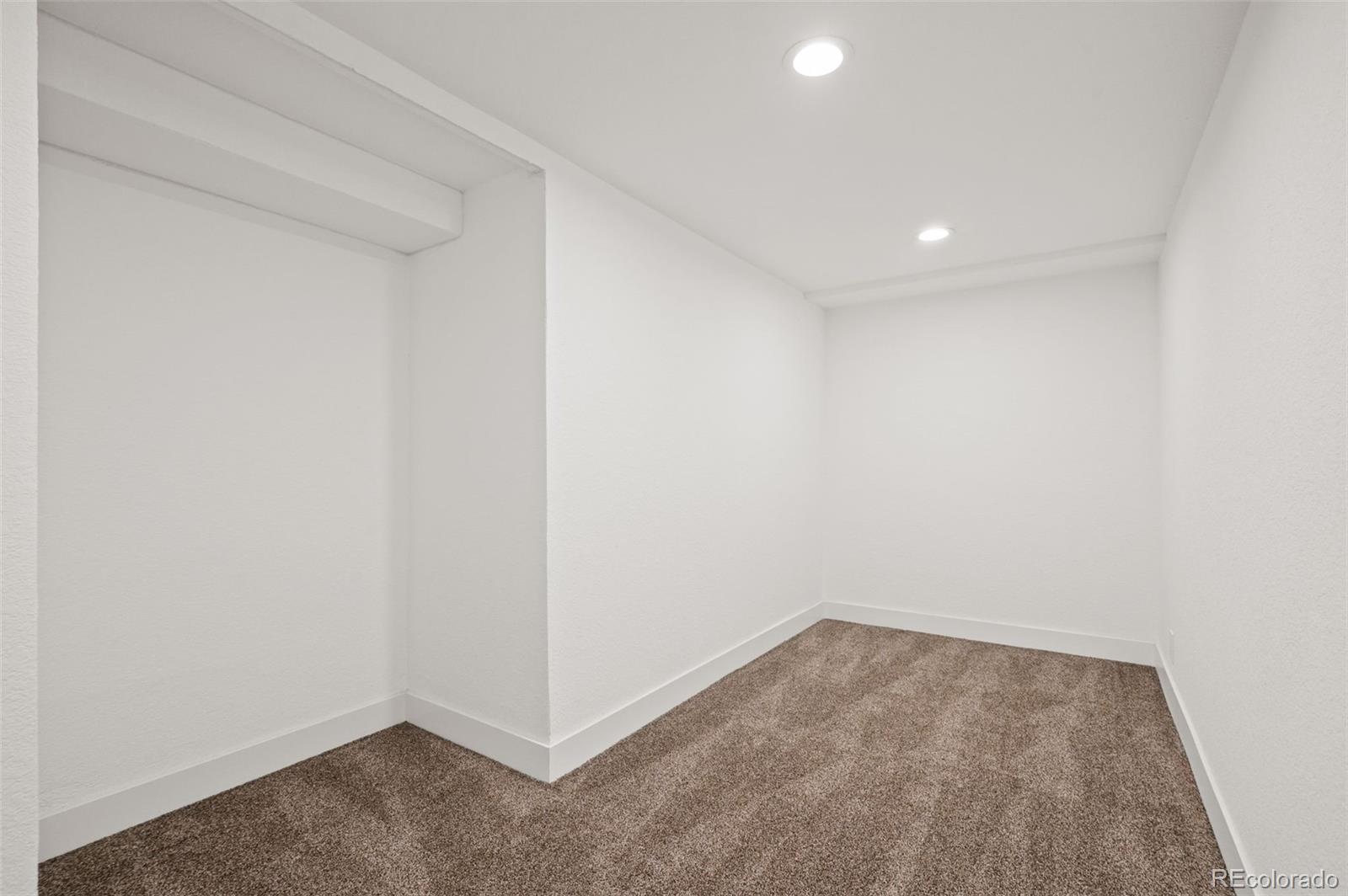 MLS Image #29 for 1435 s zephyr street,denver, Colorado