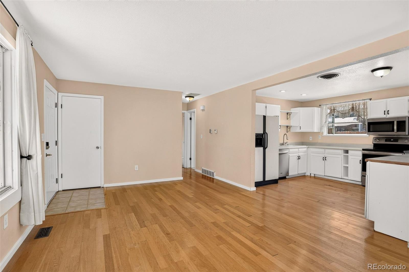 MLS Image #11 for 15488 e bates avenue,aurora, Colorado