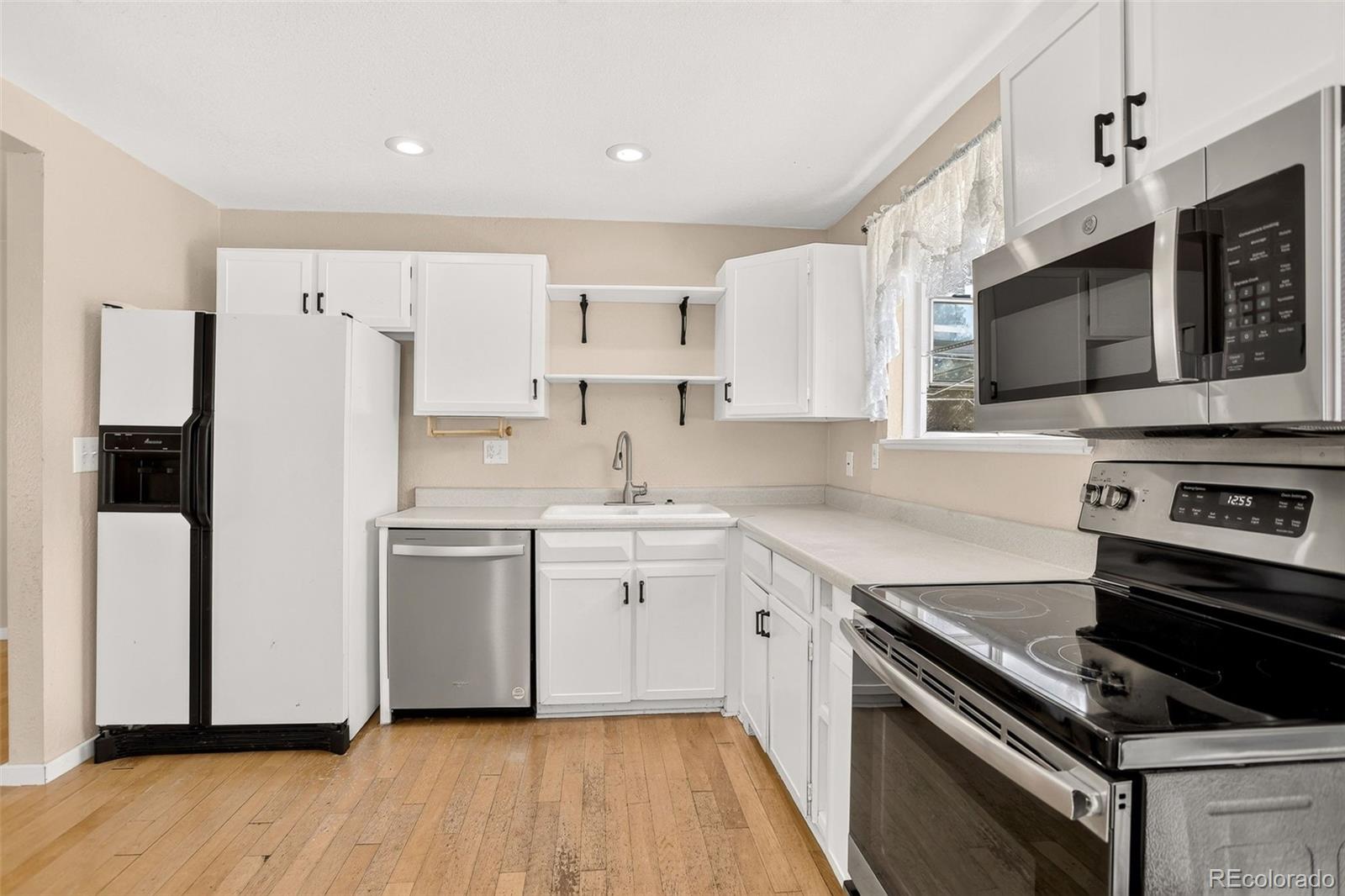 MLS Image #13 for 15488 e bates avenue,aurora, Colorado