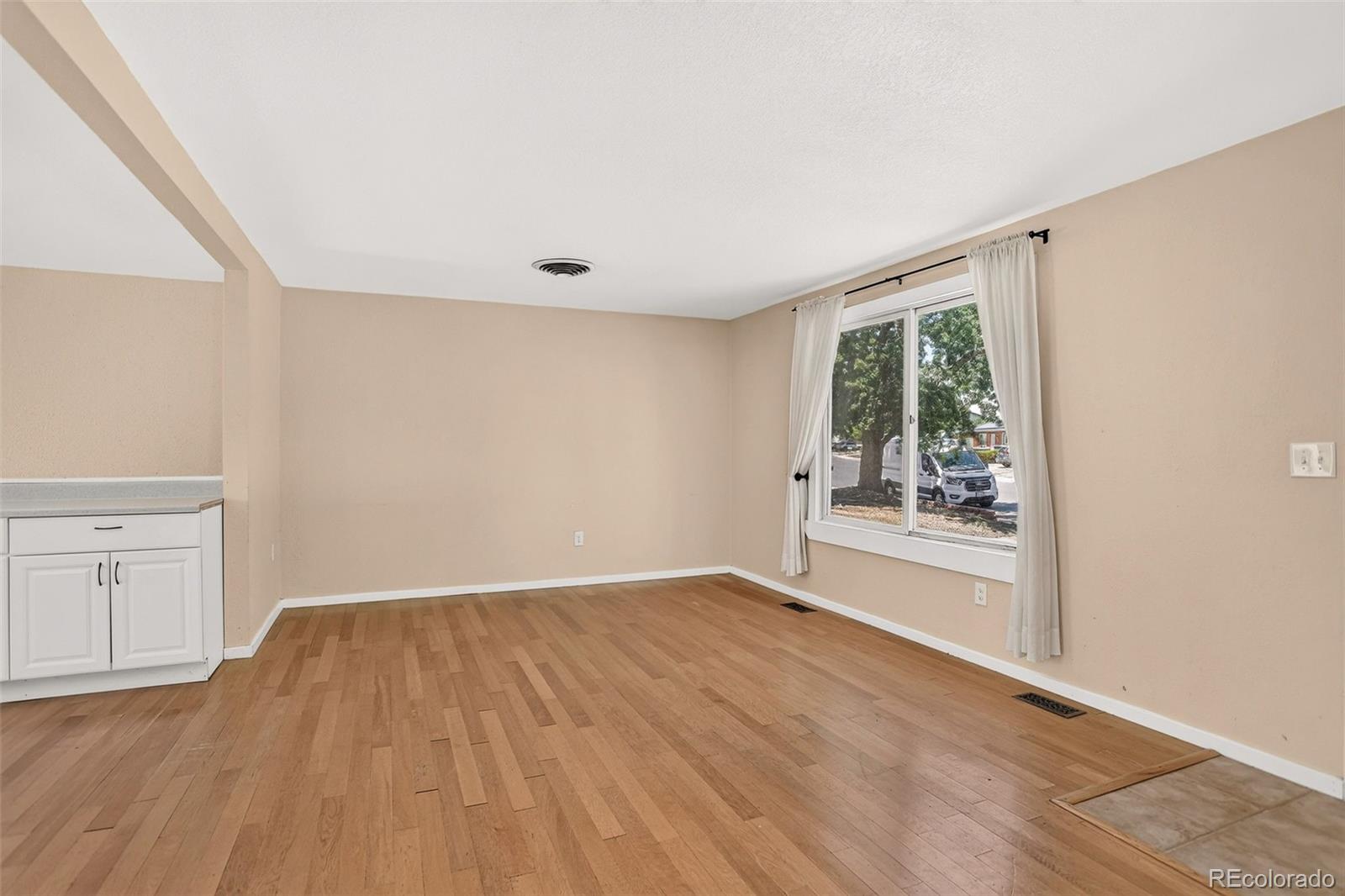 MLS Image #9 for 15488 e bates avenue,aurora, Colorado