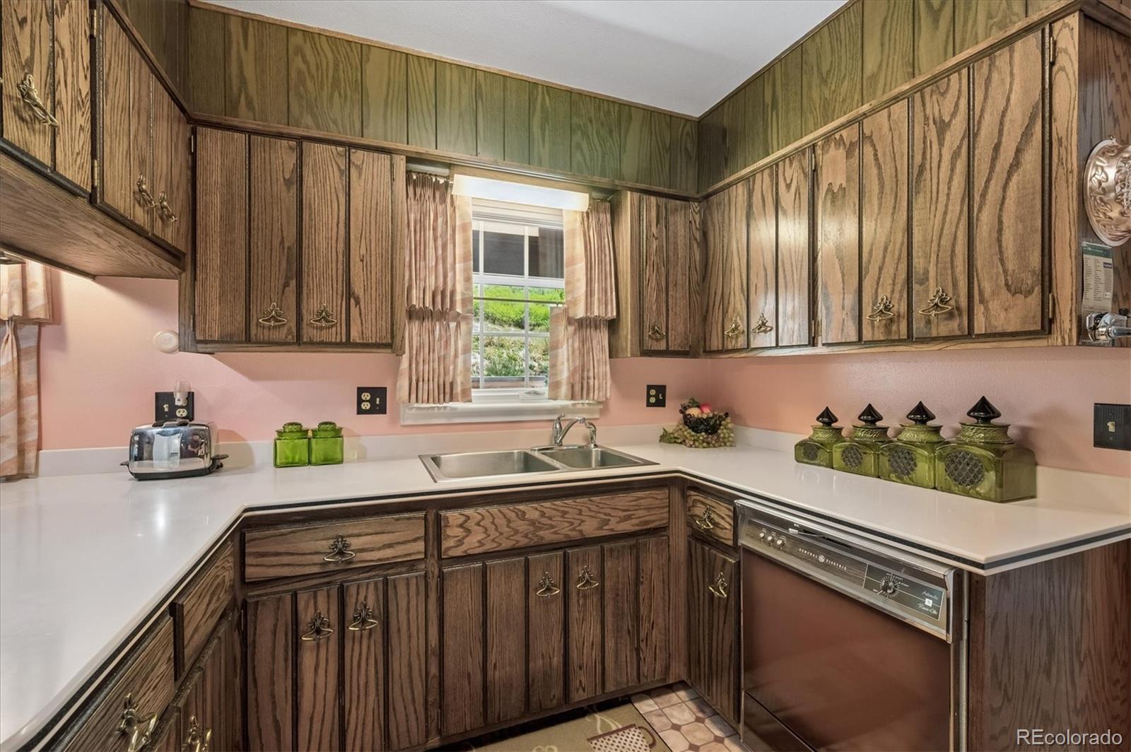 MLS Image #14 for 210  lookout view court,golden, Colorado