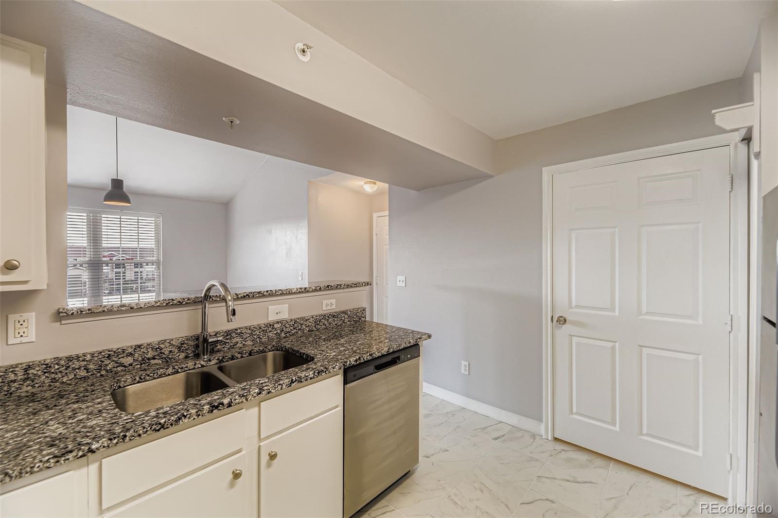 MLS Image #11 for 12884  ironstone way 304,parker, Colorado