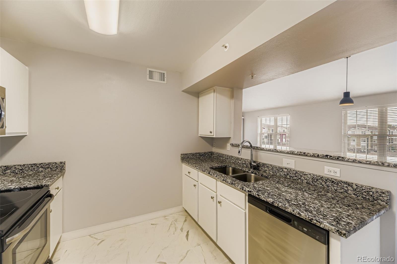 MLS Image #9 for 12884  ironstone way 304,parker, Colorado