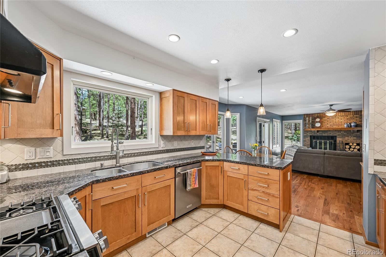 MLS Image #10 for 85 s sherwood glen,monument, Colorado
