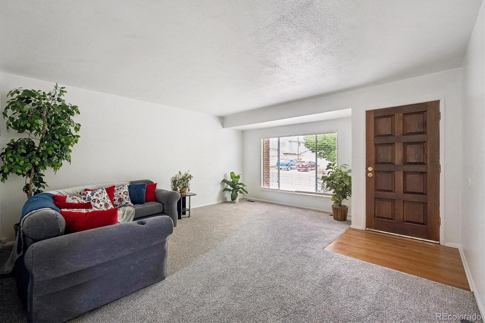 MLS Image #3 for 2596 s pagosa street,aurora, Colorado