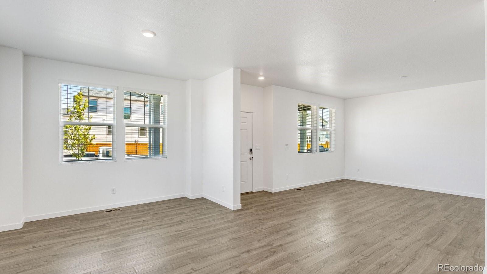 MLS Image #5 for 381 n bersshine street,watkins, Colorado