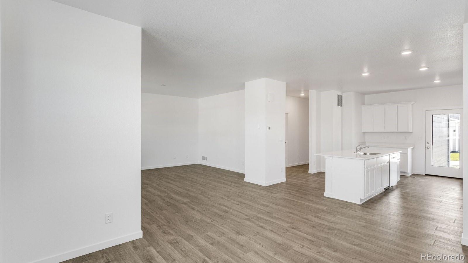 MLS Image #6 for 381 n bersshine street,watkins, Colorado