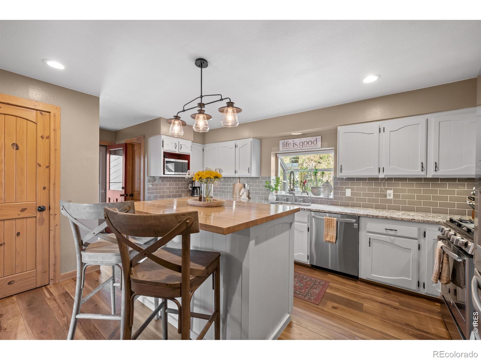 MLS Image #11 for 109  lookout mountain circle,golden, Colorado