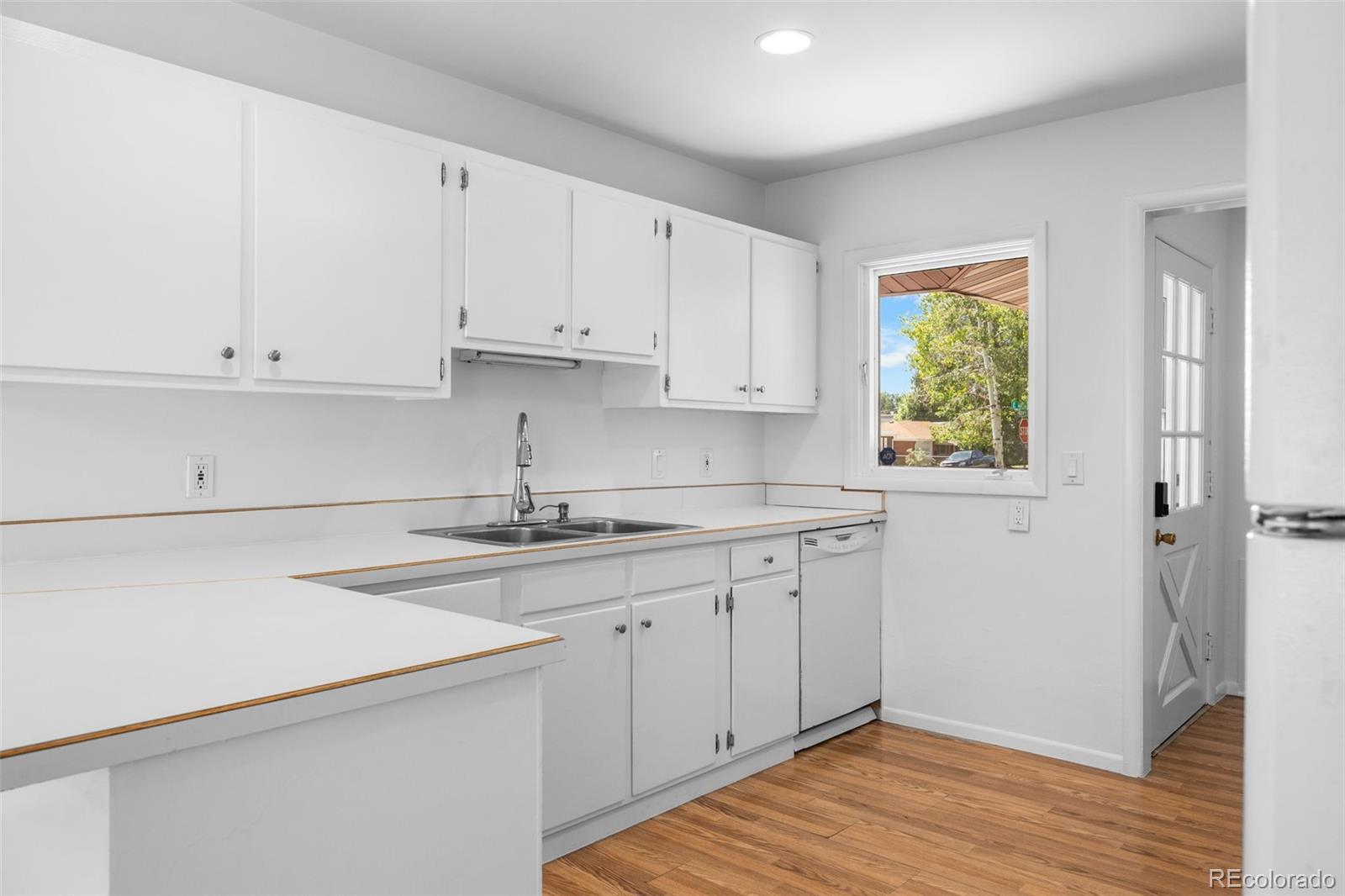 MLS Image #14 for 1603  emery street,longmont, Colorado
