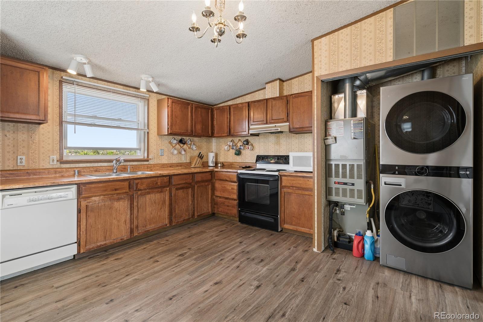 MLS Image #14 for 2435 w 91st drive,denver, Colorado