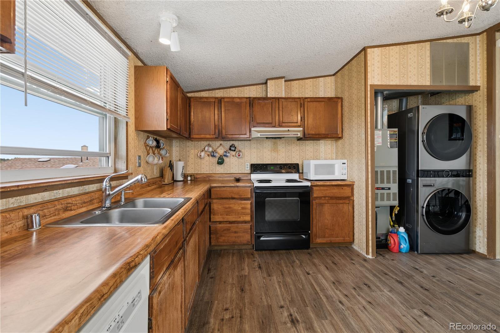 MLS Image #16 for 2435 w 91st drive,denver, Colorado