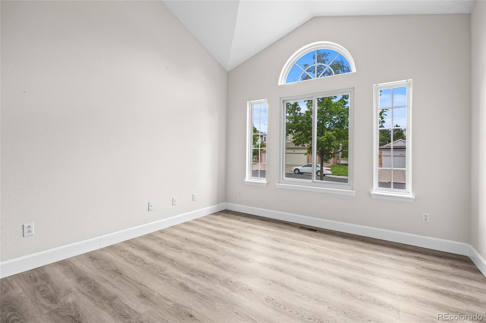 MLS Image #14 for 5807 s espana street,aurora, Colorado