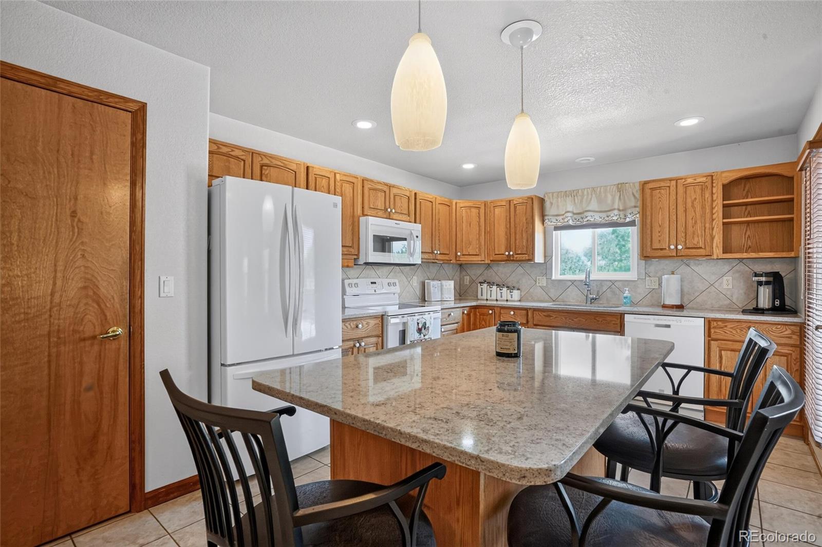 MLS Image #21 for 3 n parkway ,colorado city, Colorado