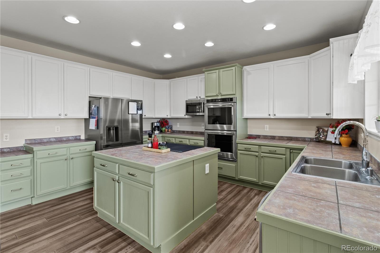 MLS Image #12 for 22181  pebble brook lane,parker, Colorado