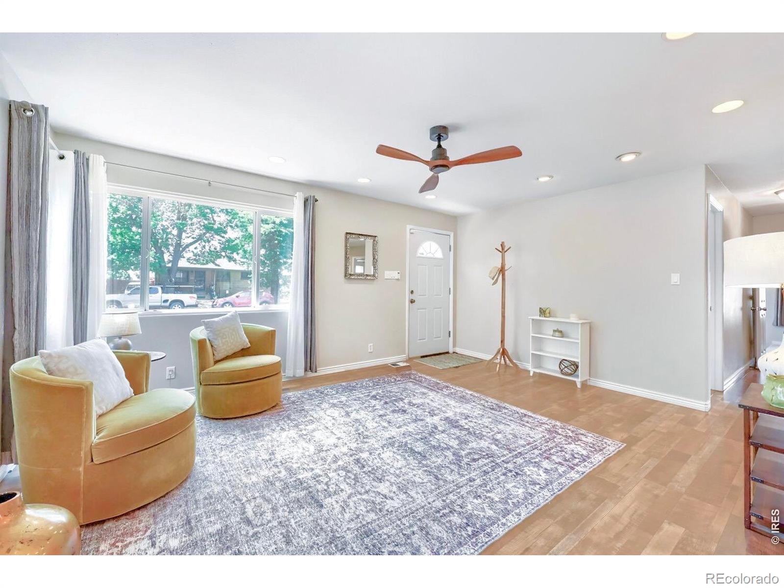 MLS Image #3 for 2270  joliet street,aurora, Colorado
