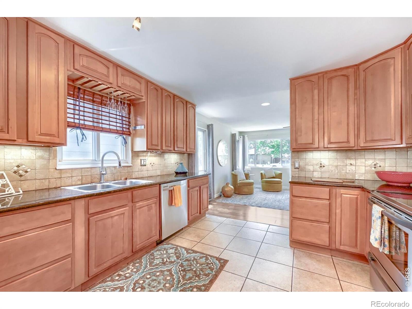MLS Image #5 for 2270  joliet street,aurora, Colorado